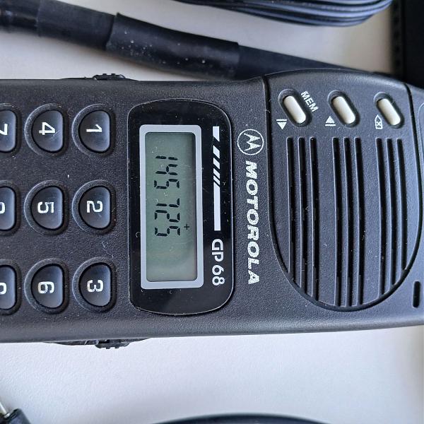 Продам Моторола GP-68