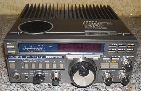 Продам Yaesu FT-757GX