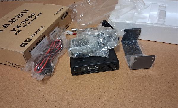 Продам Vertex VX-3000 VHF