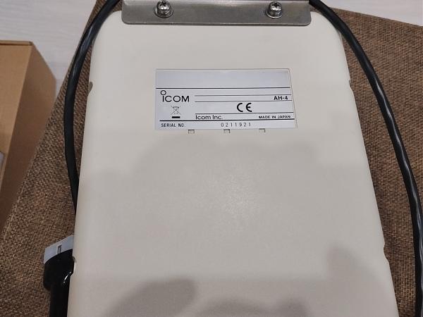Продам Автоматический антенный тюнер ICOM AH-4