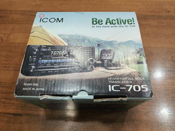 Продам КВ трансивер Icom Ic-705