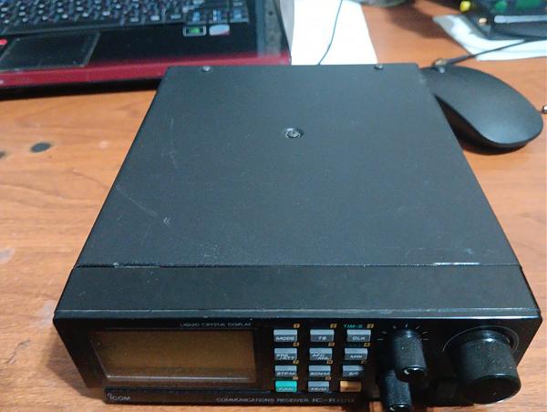 Продам Icom-R100