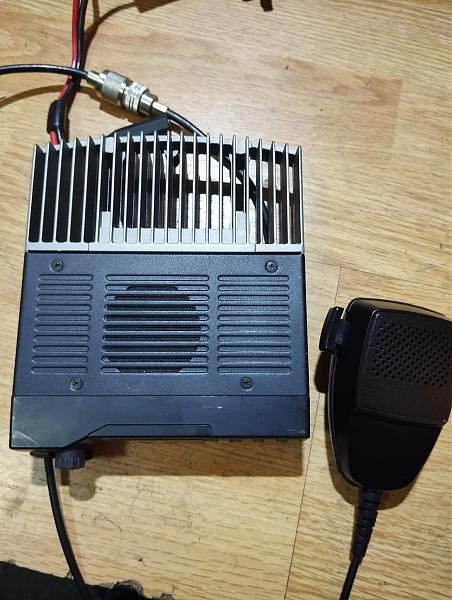 Продам Standart 1608 VHF