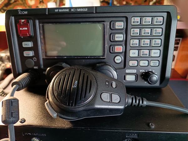 Продам Трансивер IC-M802