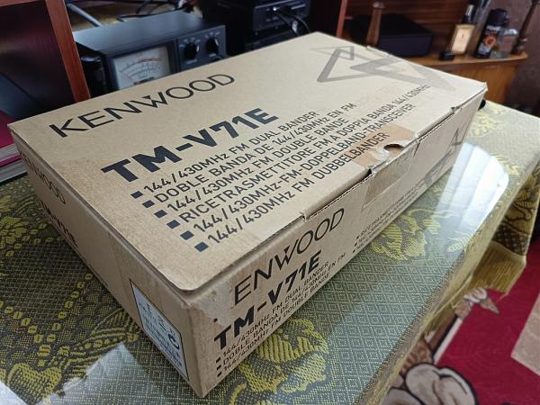 Продам Радиостанция Kenwood TM-V71E