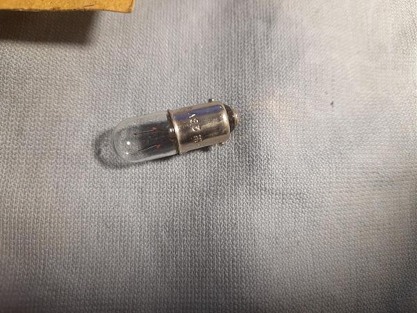 Продам Лампы накаливания 28v, 4.8 w